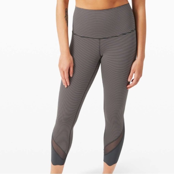 Lululemon Wunder Under Crop High Rise - Picture 4 of 5